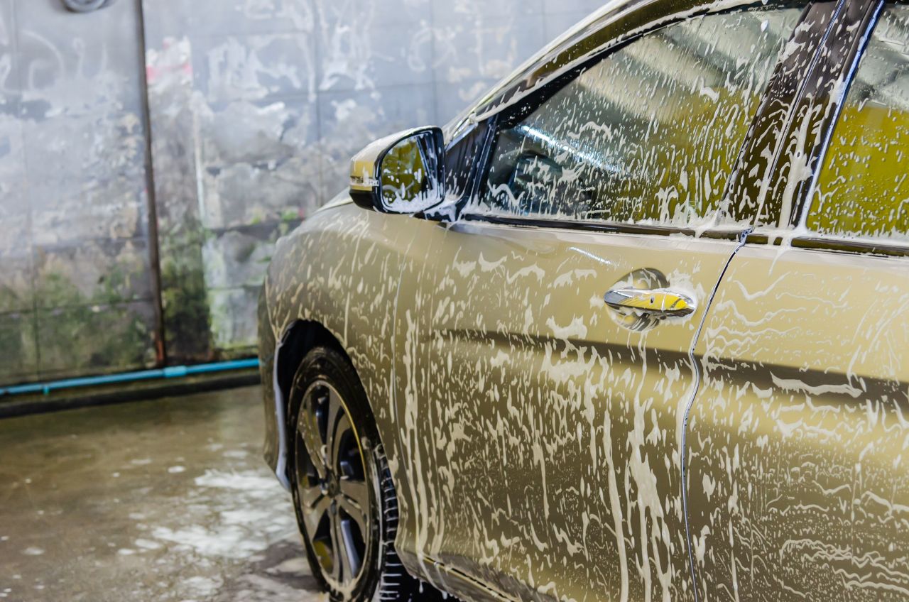 Lavado detailing premium con espuma activa